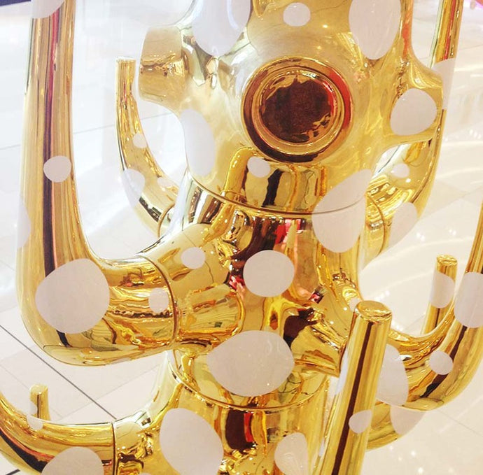 shanghai postcard #21: mall art