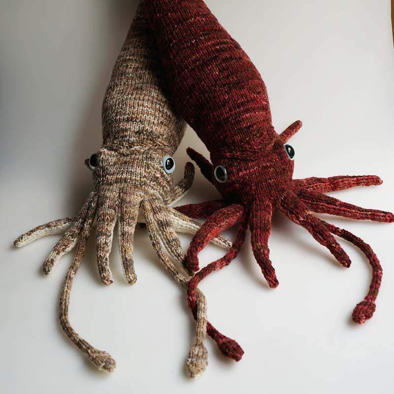 Inkling the Squid Free Knitting Pattern - Infinite Twist