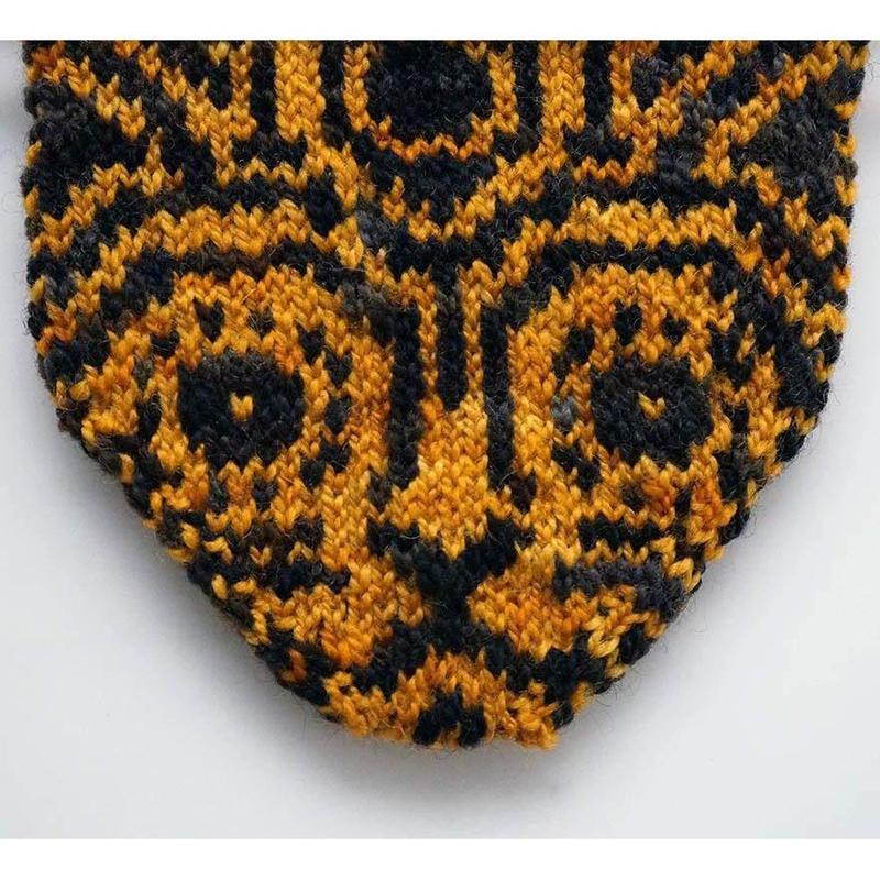 Jaguar House Socks Knitting Pattern - Infinite Twist