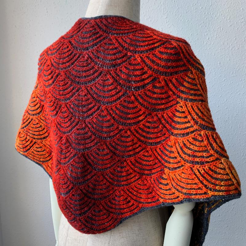 Uroko Brioche Shawl Knitting Pattern - Infinite Twist